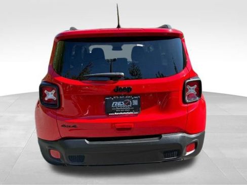 Used 2018 Jeep Renegade Altitude image 5