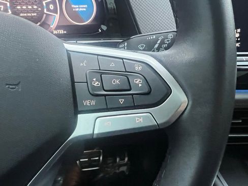 Used 2024 Volkswagen Atlas Peak Edition SE image 40