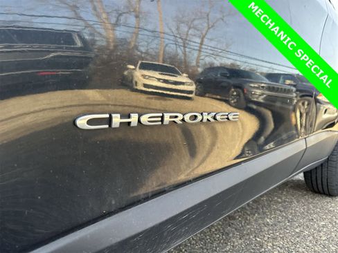 Used 2015 Jeep Cherokee Latitude image 13