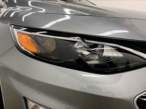 Used 2024 Chevrolet Malibu LT image 32
