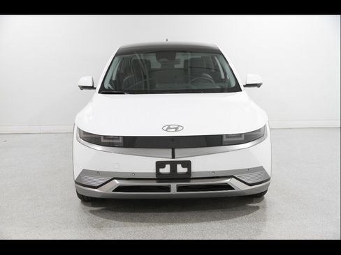 Certified 2024 Hyundai Ioniq 5 Limited AWD/4WD image 2