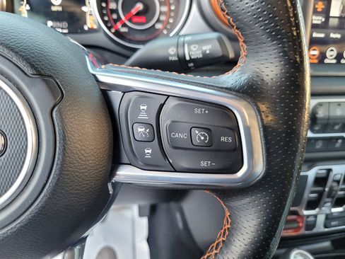 Used 2020 Jeep Gladiator Mojave AWD/4WD image 22
