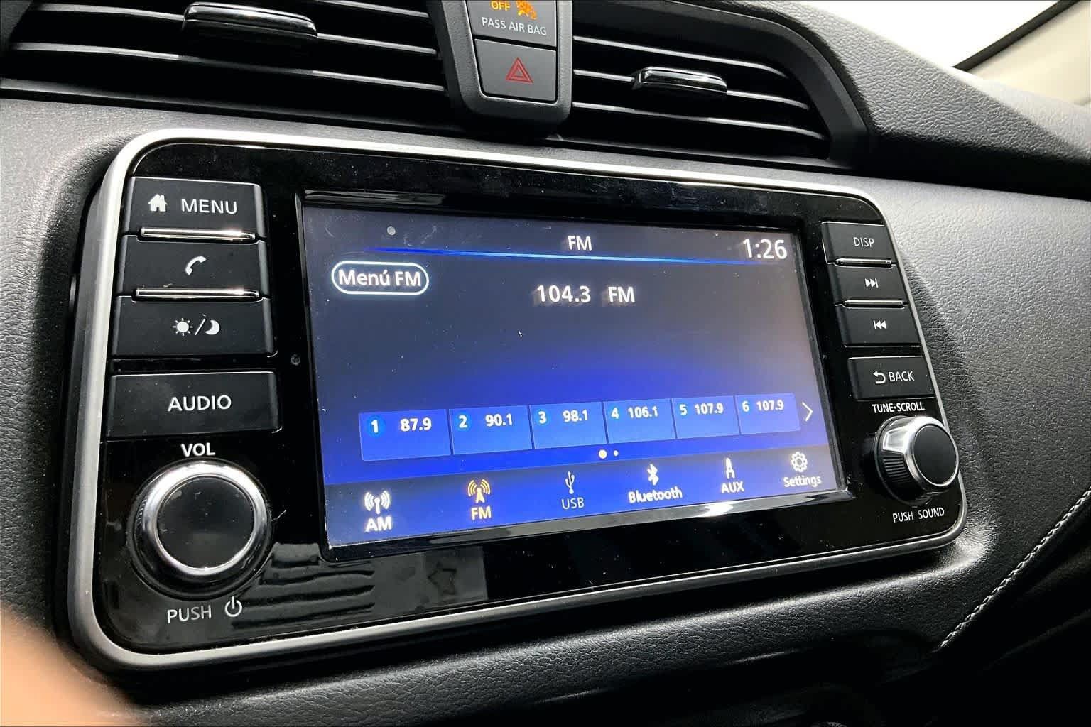 Used 2021 Nissan Versa S FWD image 32