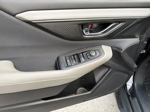 Used 2024 Subaru Outback Premium w/ Popular Package #1A image 16