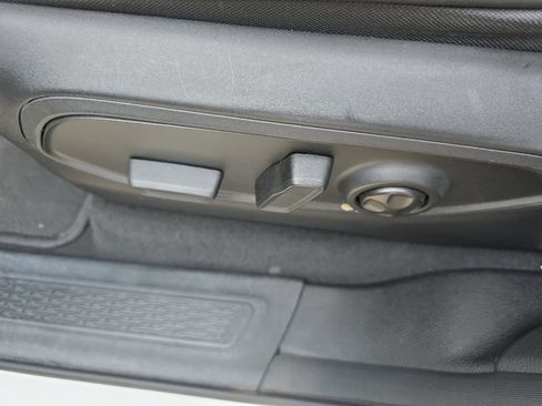 Used 2023 Jeep Grand Cherokee Limited image 24