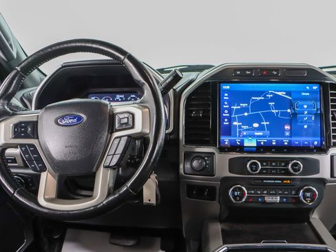 Used 2022 Ford F250 Lariat w/ Black Appearance Package image 19