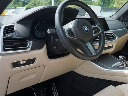 Used 2022 BMW X5 sDrive40i w/ M Sport Package RWD image 13