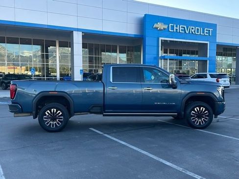Certified 2024 GMC Sierra 3500 Denali Ultimate AWD/4WD image 27