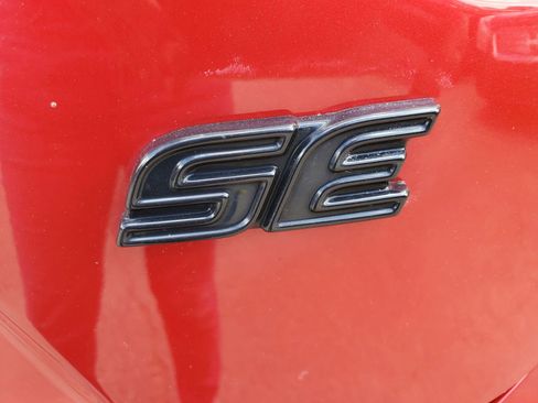 Used 2021 Toyota Corolla SE w/ Carpet Mat Package (TMS) image 21