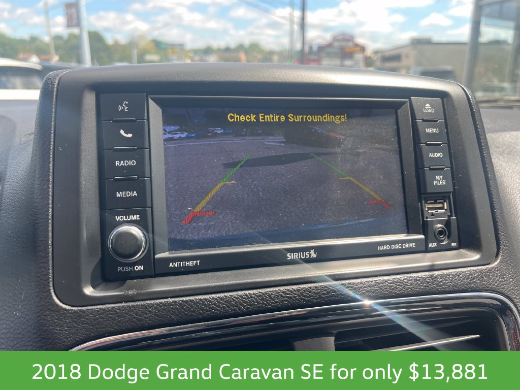 Used 2018 Dodge Grand Caravan SE w/ UConnect Hands-Free Group FWD image 19