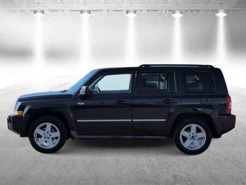 Used 2010 Jeep Patriot Sport AWD/4WD image 5