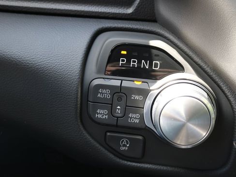 New 2026 RAM 1500 Laramie AWD/4WD image 24