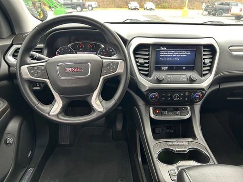 Used 2023 GMC Acadia SLT image 13