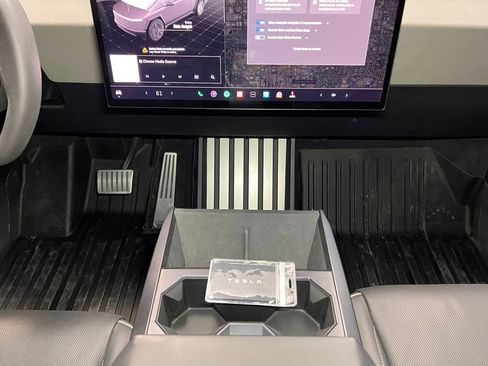 Used 2024 Tesla Cybertruck Cyberbeast image 13