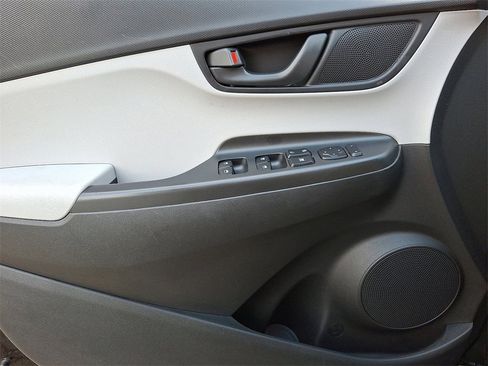 Used 2023 Hyundai Kona SEL w/ Cargo Package image 13