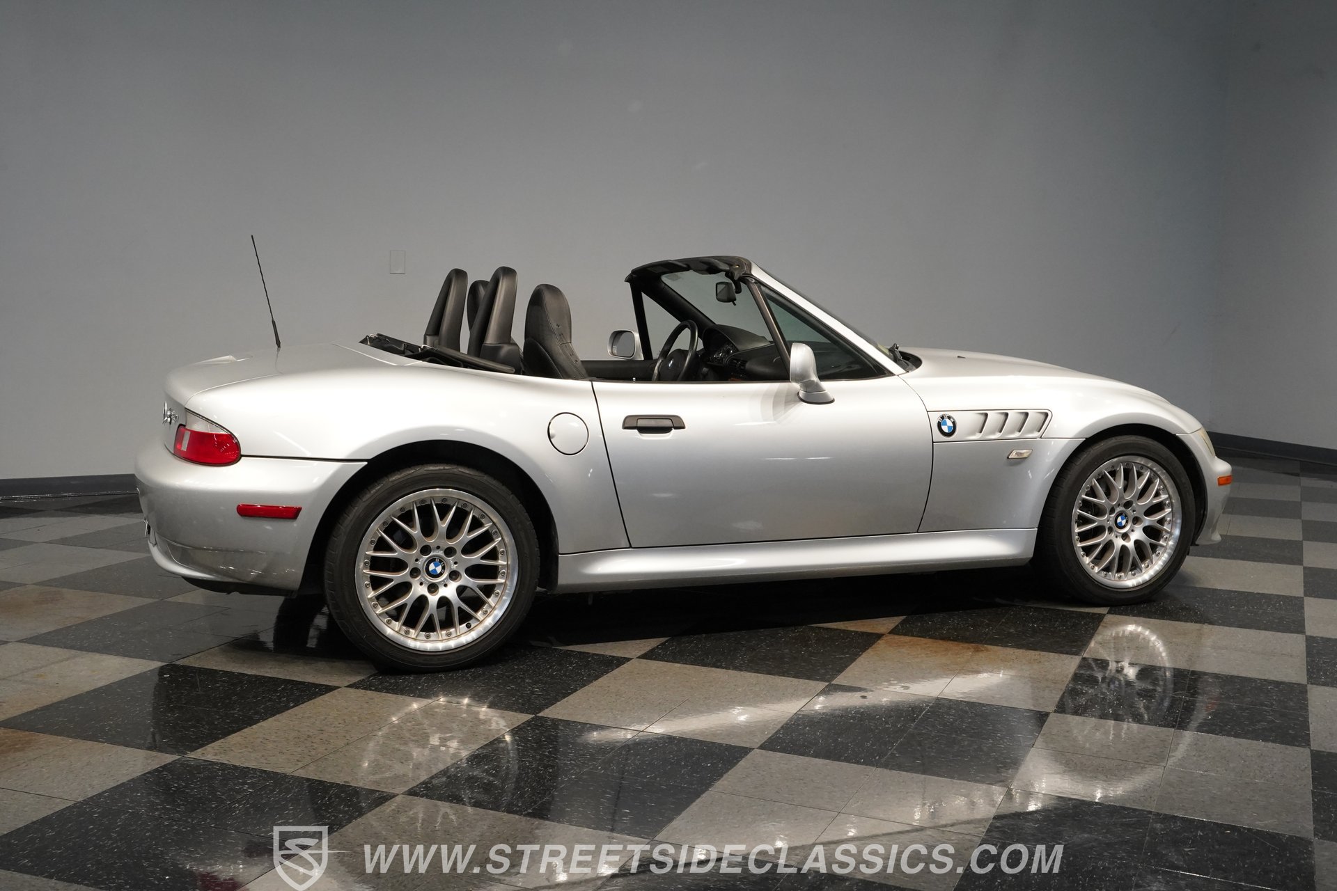 Used 2001 BMW Z3 3.0i RWD image 14