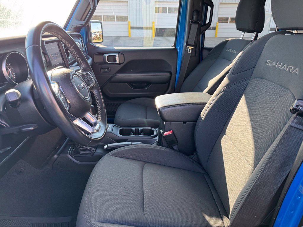 Used 2022 Jeep Wrangler Unlimited Sahara AWD/4WD image 11