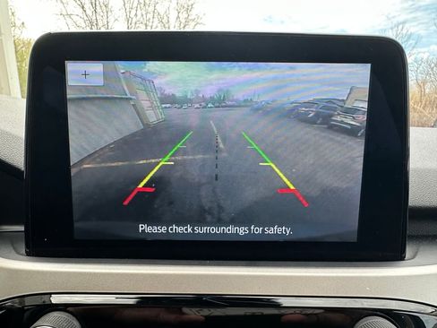 Used 2020 Ford Escape SE image 5