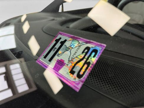 Used 2022 Porsche Taycan image 10