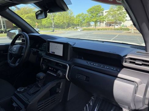 Used 2024 Toyota Tacoma SR image 43