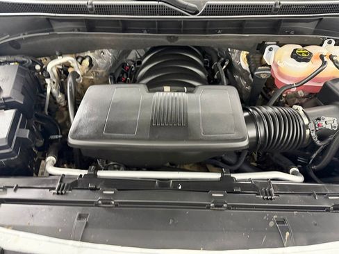 Used 2025 GMC Yukon XL Denali AWD/4WD image 37