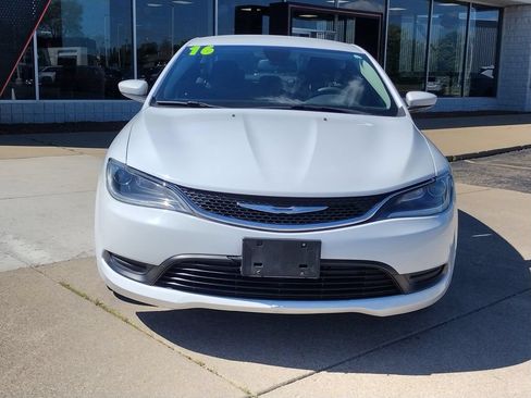 Used 2016 Chrysler 200 LX FWD image 2