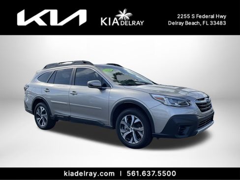 Used 2020 Subaru Outback Limited image 1