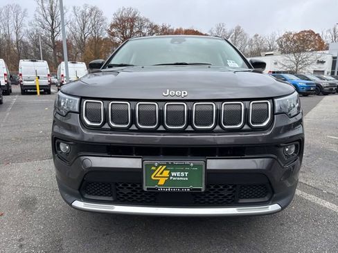 Used 2022 Jeep Compass Limited image 2