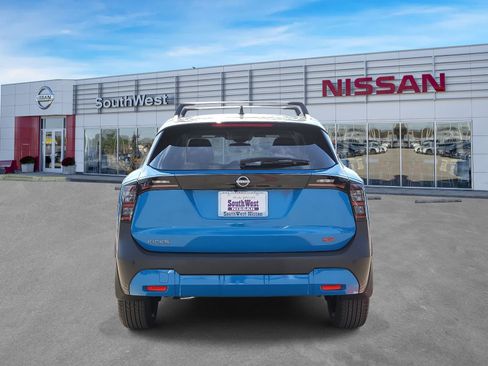 New 2026 Nissan Kicks SR image 7