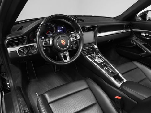 Used 2018 Porsche 911 Turbo AWD/4WD image 4