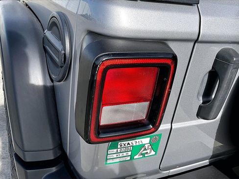 Used 2021 Jeep Wrangler Rubicon image 31