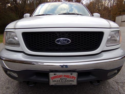 Used 2001 Ford F150 Lariat image 4