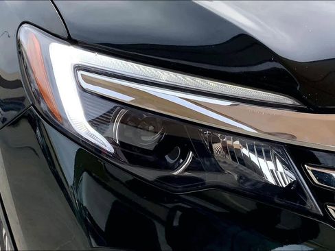 Used 2016 Honda Pilot Touring image 27