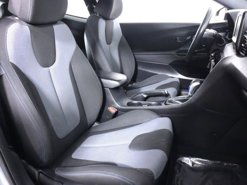Used 2019 Hyundai Veloster 2.0 FWD image 38