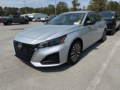 Used 2025 Nissan Altima 2.5 SV