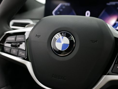 Used 2025 BMW 430i Coupe w/ Premium Package RWD image 29