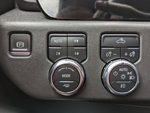 Used 2023 GMC Sierra 1500 Elevation w/ X31 Off-Road Package image 17