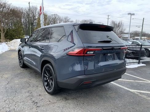 Used 2026 Toyota Grand Highlander XLE image 6