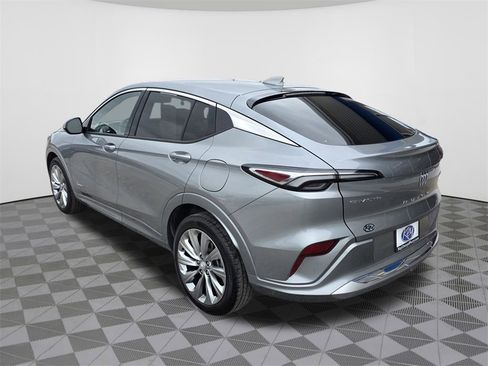 Used 2024 Buick Envista Avenir image 12