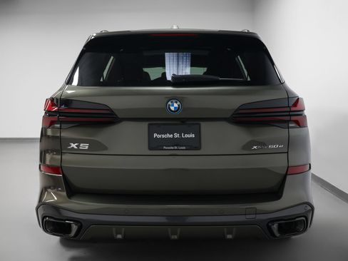 Used 2026 BMW X5 xDrive50e w/ M Sport Package AWD/4WD image 11