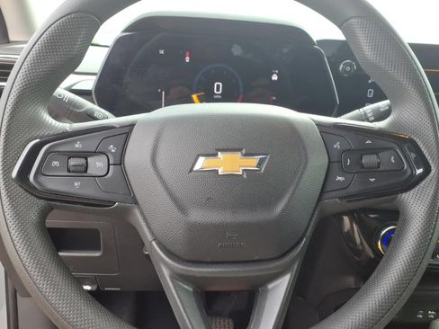 Used 2025 Chevrolet TrailBlazer LT AWD/4WD image 20