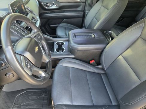 Used 2022 Chevrolet Tahoe LT w/ LT Signature Package image 9