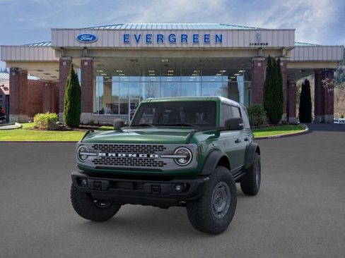 New 2025 Ford Bronco Badlands image 2
