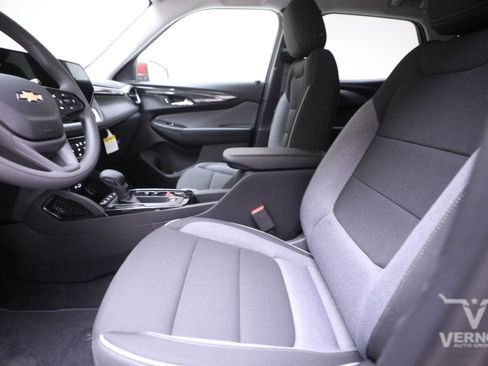 New 2026 Chevrolet TrailBlazer LT image 9