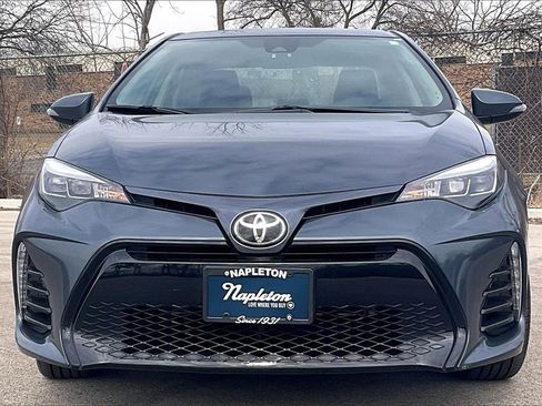 Used 2017 Toyota Corolla SE w/ SE Premium Package image 3