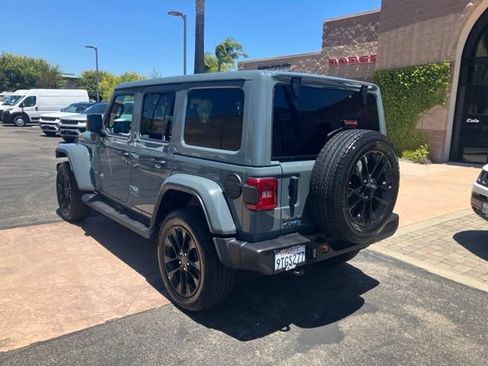 Certified 2025 Jeep Wrangler Unlimited Sahara AWD/4WD image 10