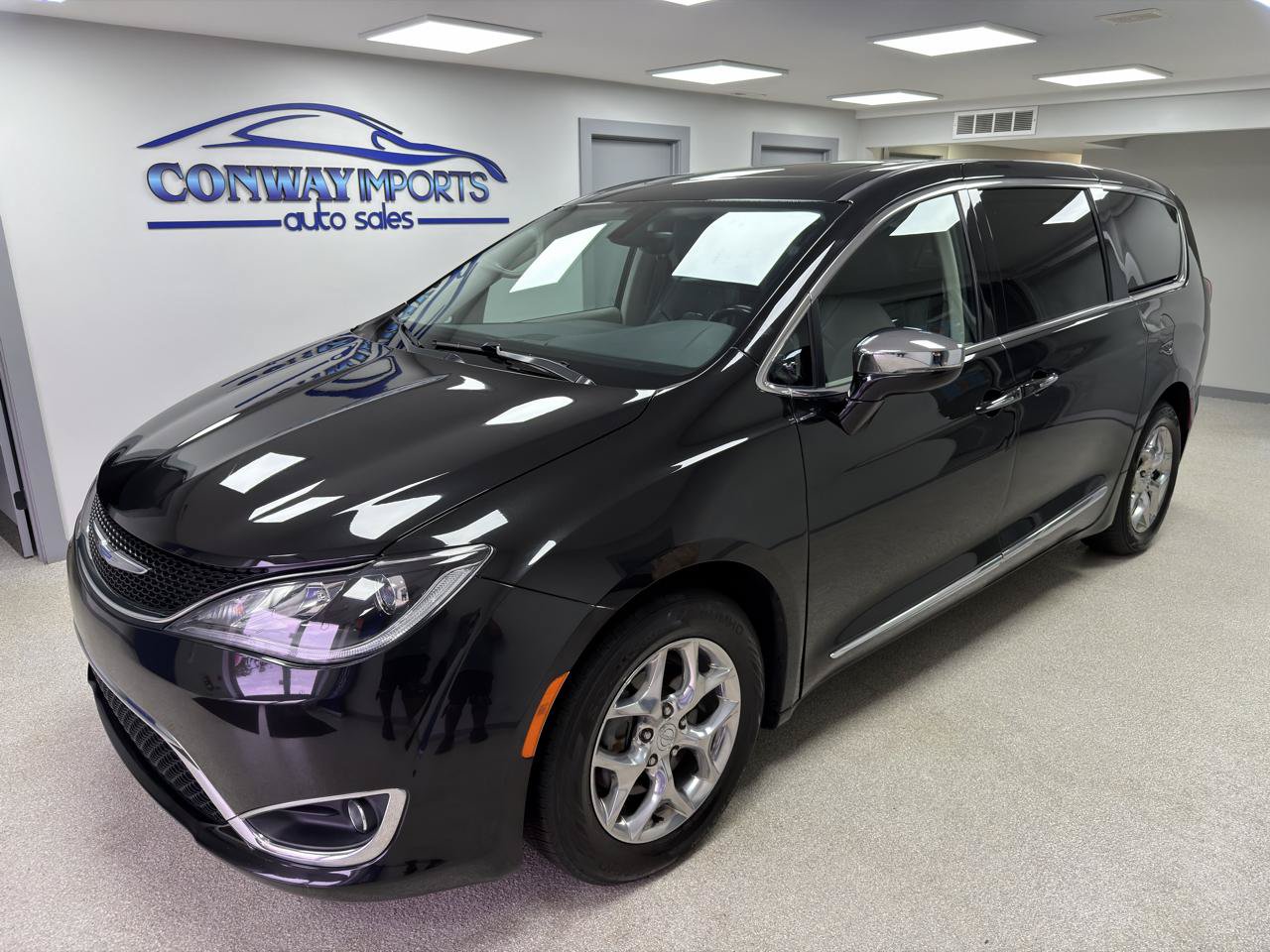 Used 2019 Chrysler Pacifica Limited FWD image 2