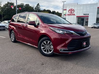 Used 2023 Toyota Sienna XLE w/ XLE Plus Package