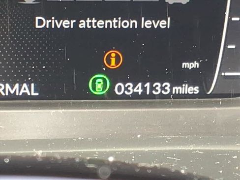 Used 2023 Honda Pilot Elite image 25