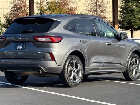 Used 2023 Ford Escape ST-Line image 5